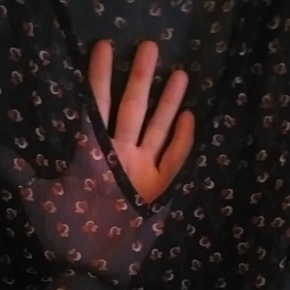 Old Navy sheer tank sz lg - Picture 2 of 4